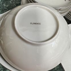 Florence Dishes Set