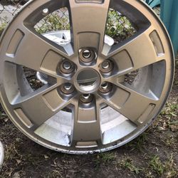 17” rims with center caps.