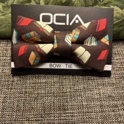 75-PTT NWT OCIA Handmade Toddlers Brown With Books Bow Tie O/S High Quality