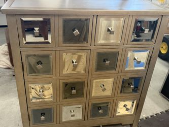 Mirrored Cabinet