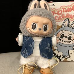 exciting macaron labubu