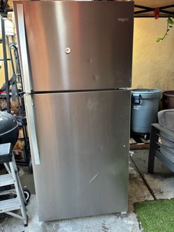Whirlpool Stainless Steel Top-Freezer Refrigerator