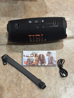 JBL Charge 6 Portable Bluetooth Speaker