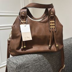 Brown Leather Handbag / Shoulder Bag – Stylish & Like New 