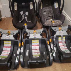 2x Chicco KeyFit 30 Car Seats + 3 x Chicco Car Seat Bases + Key Fit Caddy Stroller