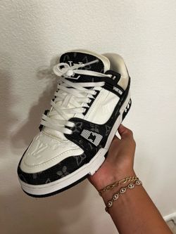 Louis Vuitton trainers size 9.5