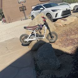 48 V Razor