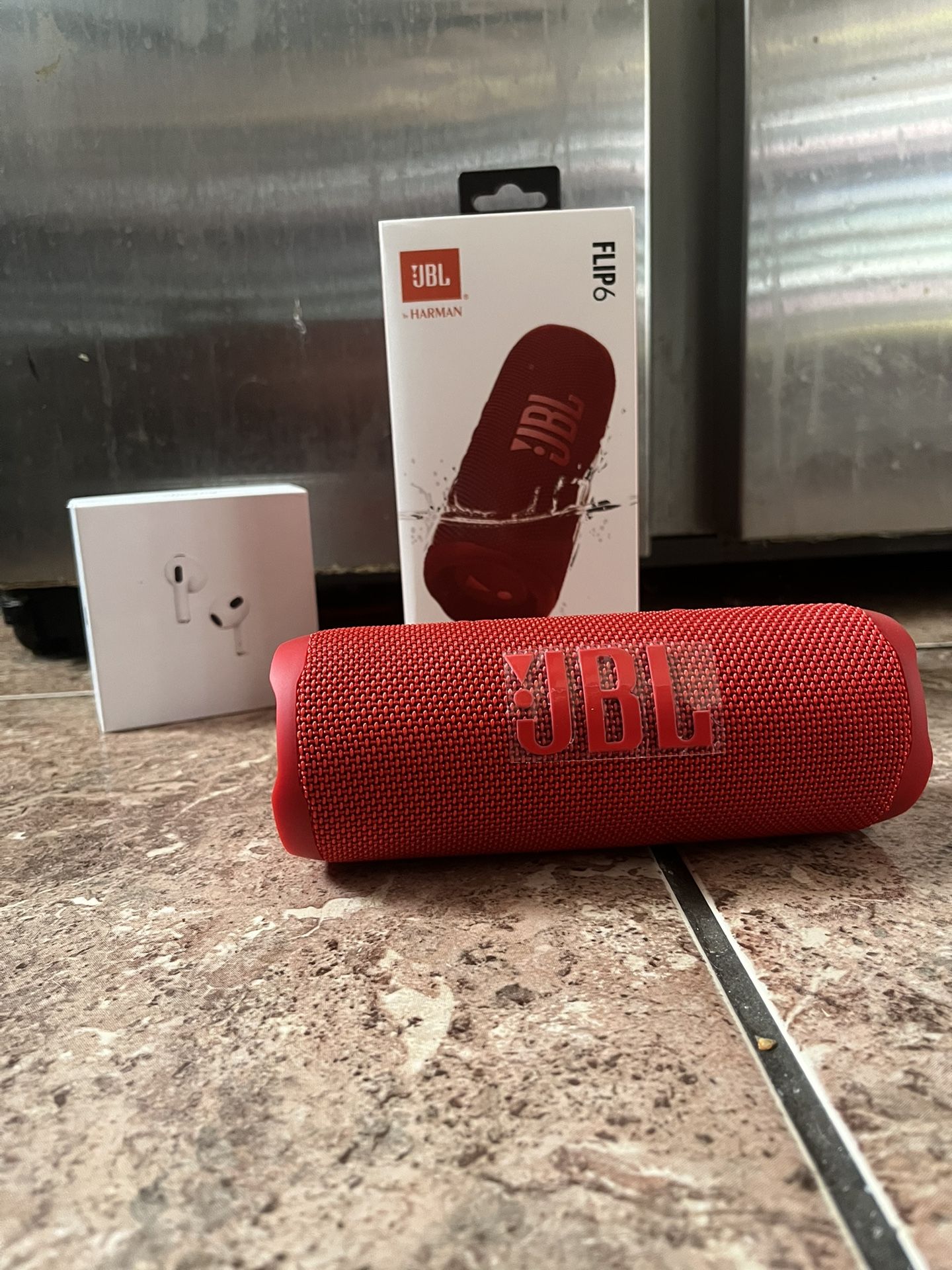 AirPods & Speaker Bundle
