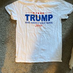 Adult Medium T-shirt - TRUMP 2016 Election