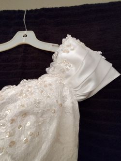 Wedding Dress & Headpiece Thumbnail
