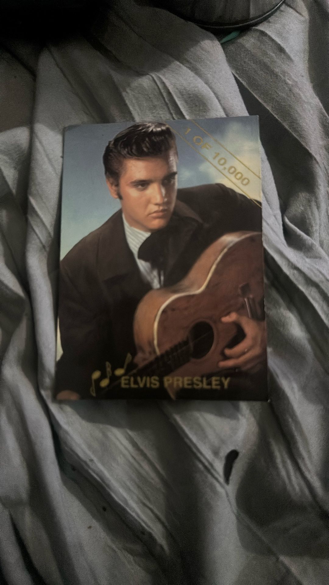 ELVIS PRESLEY