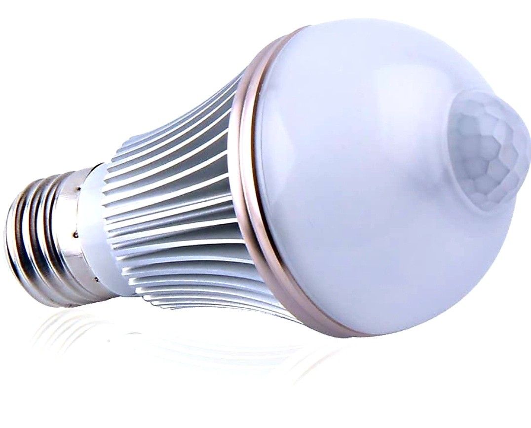 Motion Sensor Led Bulb 5W E27 PIR Infrared Motion Sensor Light Detection Lamp Auto Switch Night Light for Porch Patio Garage Stairs Lobby Carport Corr