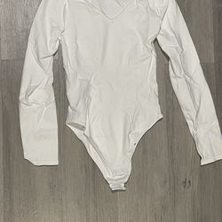 OQQ WHITE BODYSUIT LONGSLEEVE