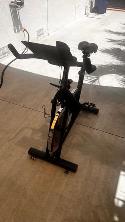 JOROTO X1S indoor Cycling Bike – Spin Bike – Excellent Condition