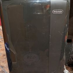 DeLonghi HEAT AND A/C Portable Unit