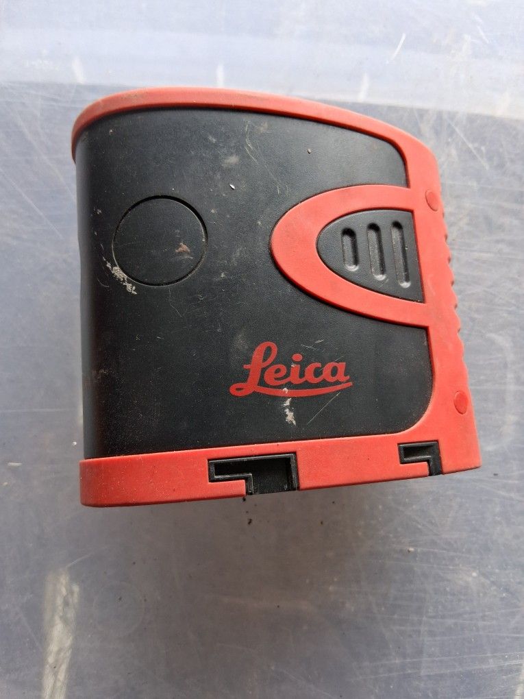 Leica Lino P3 laser Level