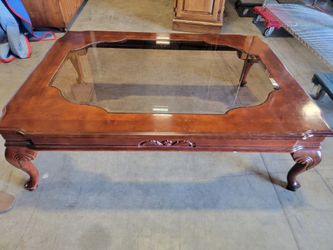 Gorgeous Glass Top Coffee Table