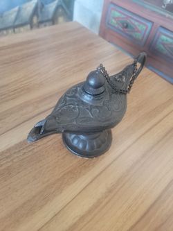 CAST IRON GENIE LAMP