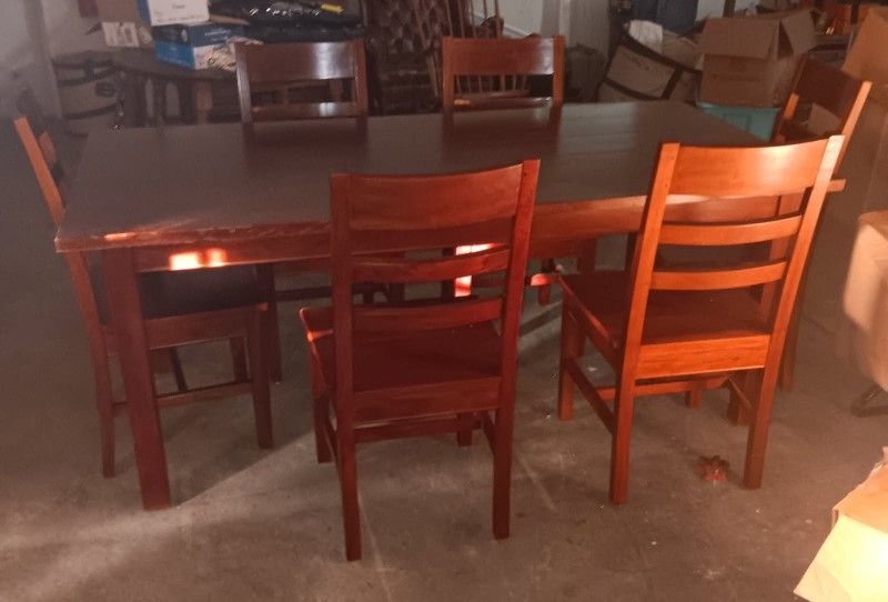 7 Peace Dinning Set