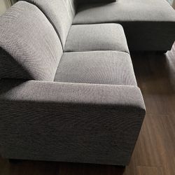 Sleek Sectional L-Shaped Sofa  (Lightweight)