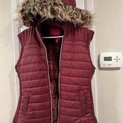 Sleeveless puffer Jacket For Women 