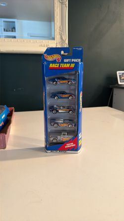 Hot Wheels Race Team III 5 Car Gift Pack 1997 Sealed