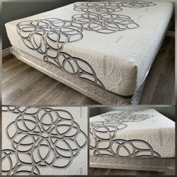 Full Size Sky Comfort Bamboo Hybrid Cooling Gel Memory Foam Mattress and Boxspring