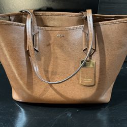 Ralph Lauren Medium Leather Bag .