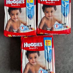 PAÑALES  HUGGIES Size 3  $25 