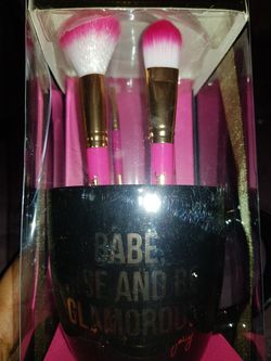 juicy counture brush set