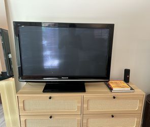 42” Panasonic TV 