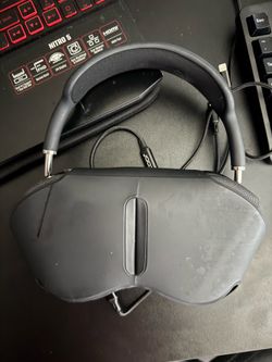 Apple AirPod max 2 (missing button)