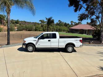 2014 Ford F150 4 x4 super cab