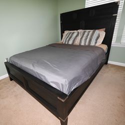 Queen Sized Bed Frame