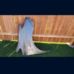 2011-2017 TOYOTA SIENNA RIGHT FENDER
PASSENGER SIDE GENUINE USED OEM.
NC51