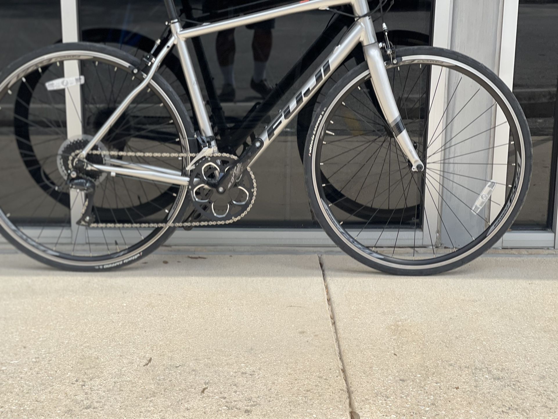 Fuji Sportif 2.1 Road Bike
