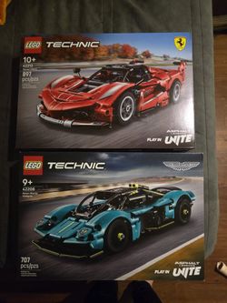 Lego Technic # 42212 [Ferrari FXXK] 897 Pieces