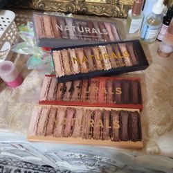 Lacura NATURALS Eye shadow Palettes 