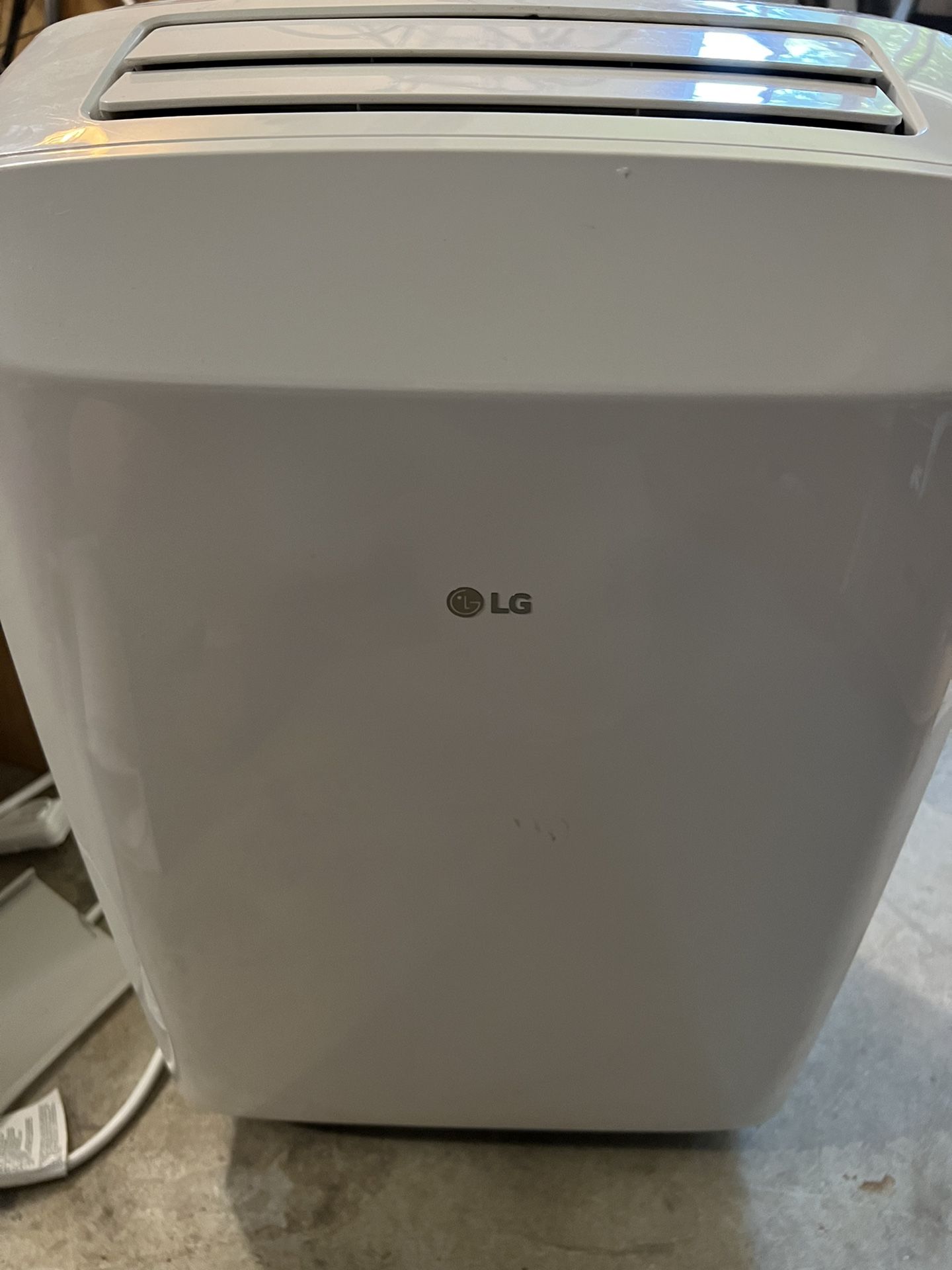 LG 8000Btu Air Conditioner (x2)