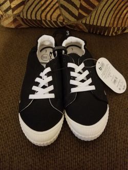 Girls' Shoes Size 3