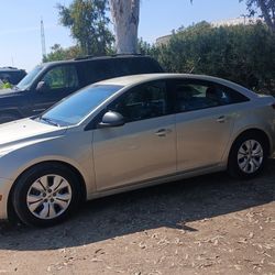 2014 Chevy Cruze//Just Passed Smog Last Month