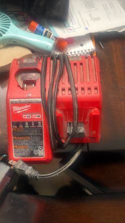 Milwaukee charger m12 m18