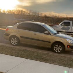 08 Kia Rio 5 Speed