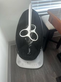 4Moms MamaRoo Baby Swing