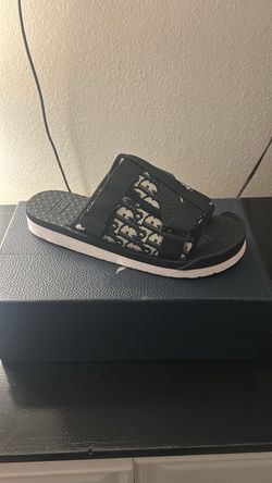 Dior slides