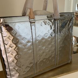 Louis Vuitton Heavy Style Purse