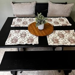 Breakfast nook table with Benches 