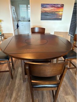 Dining room table and chairs like no other