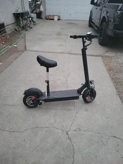 Eletric Scooter With Seat