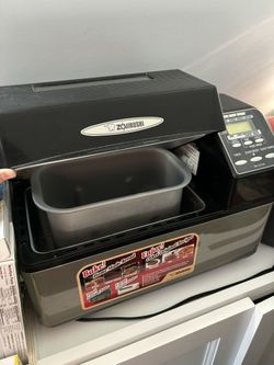 Zojirushi Bread maker